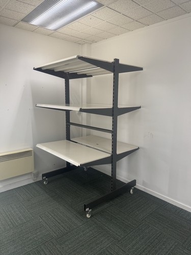 Mobile display shelving