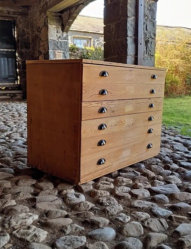 Hand made pine and - made, plywood