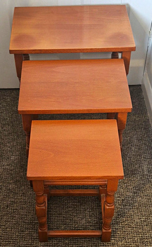 Set hard wood - set, nesting