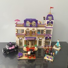 LEGO FRIENDS: Heartlake Grand