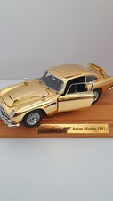 DANBURY MINT ASTON MARTIN DB5 JAMES BOND GOLD MODEL WITH PLINTH & COVER