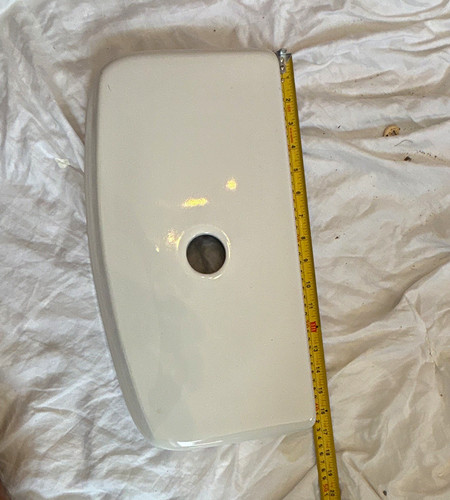White ceramic cistern - ceramic, lid