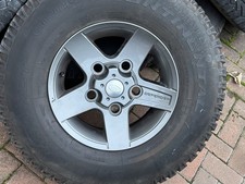 5x 16” Land Rover Defender