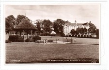 THE BANDSTAND, KING EDWARD VII PARK, WEMBLEY: Middlesex postcard (C93987)