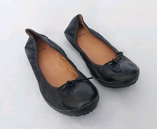 CLARKS BLACK LEATHER FLAT SLIP ON PUMPS UK6D OR 5.5 -6 NEW FREE P&P!!