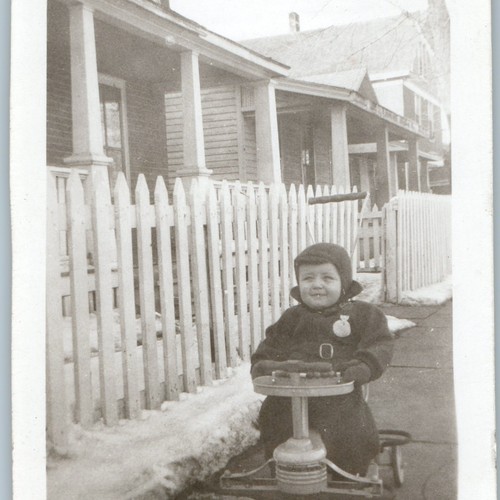 Vtg cute child ride - child, stroller
