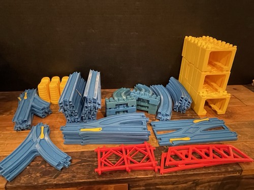 Thomas the train tomy blue - the,