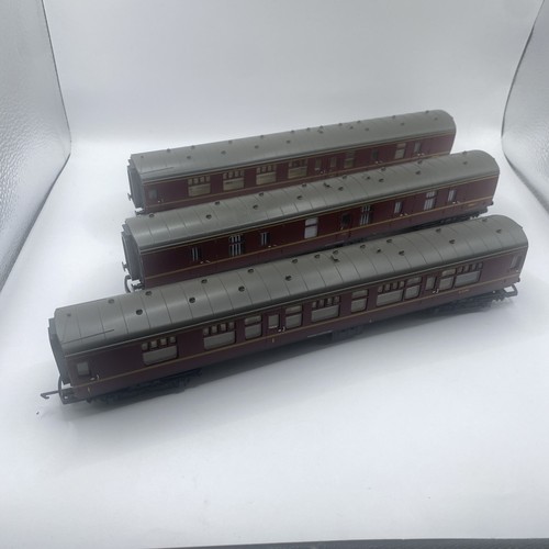Hornby train carriage 3 - carriage,
