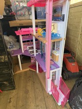 Barbie doll house Dream House