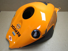 Honda CBR1000RR Fireblade 2016 10,632 miles fuel tank fairing cover (9571)