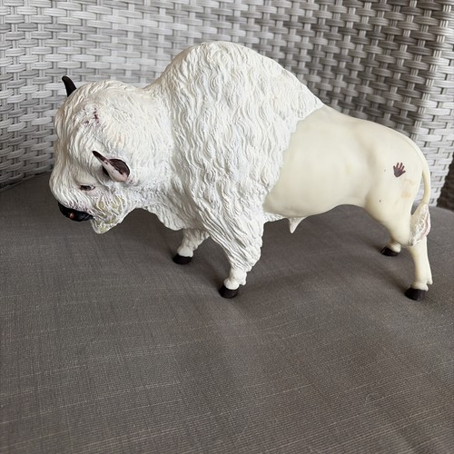 Breyer animal model 380 white - animal,