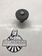 Lid fuel cap lockable without