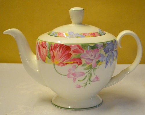 Royal albert fonteyn teapot - albert,