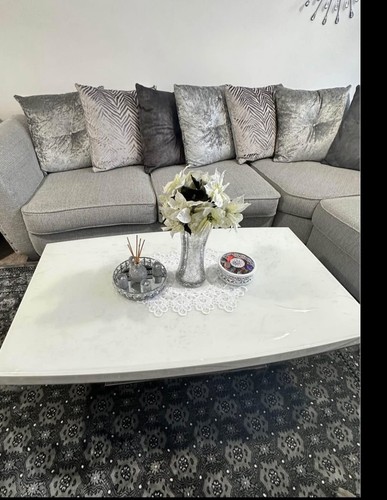 Large grey shape - large, l