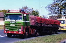 COL PHOTO: SHORTHOUSE SCANIA 141 ARTIC FLAT TRAILER - PNV 590R