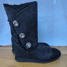 UGG BAILEY BUTTON TREIPLET