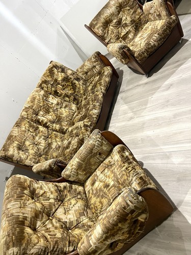 Plan vintage saddleback sofa - g,
