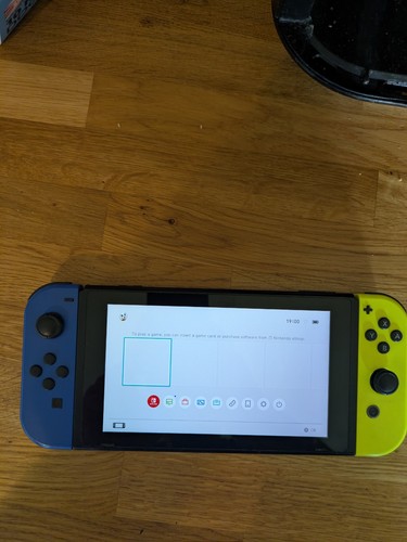 Nintendo switch console 32gb - nintendo,
