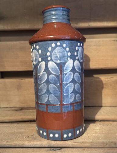 Blue brown white - blue,