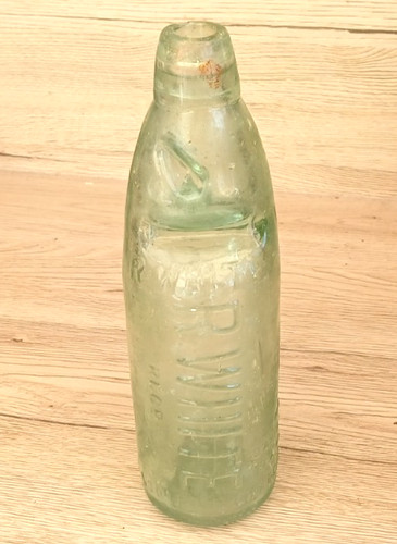 Vintage white s - r., white’s