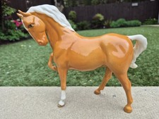 Beswick Palomino Horse No:1549