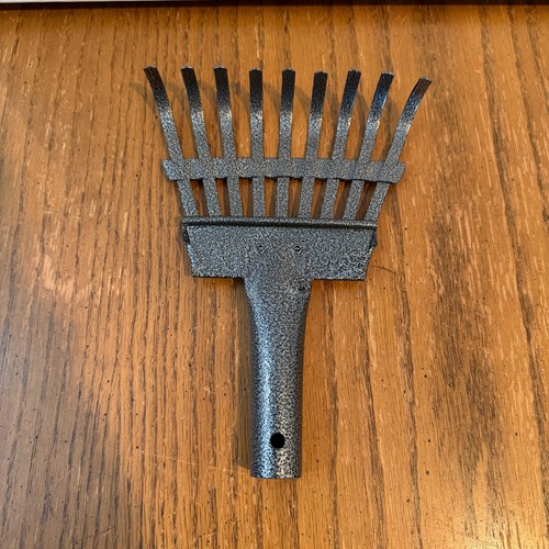 Vintage tine metal clam - vintage,