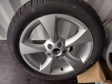 Jaguar S Type " Hercules" alloy wheels (plus one tyre)