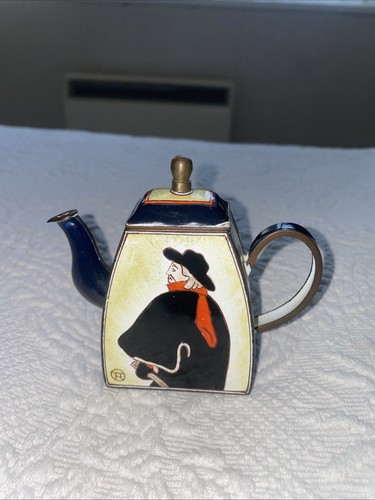 Trade and aid - and, teapot