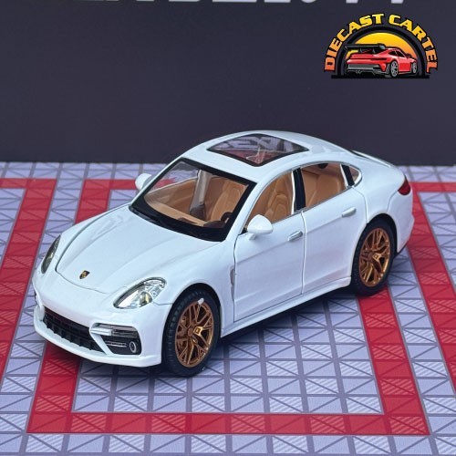 Scale porsche panamera - 1:24,