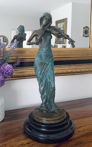 Bronze figure woman - figure, with