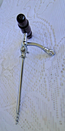 Vintage champagne pourer - champagne,