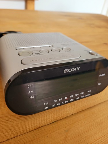 Sony dream machine icf - dream, icf-c218