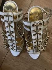 Apple bottom  red bottom high