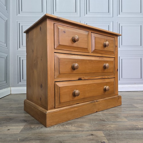 Vintage chest drawers - of,