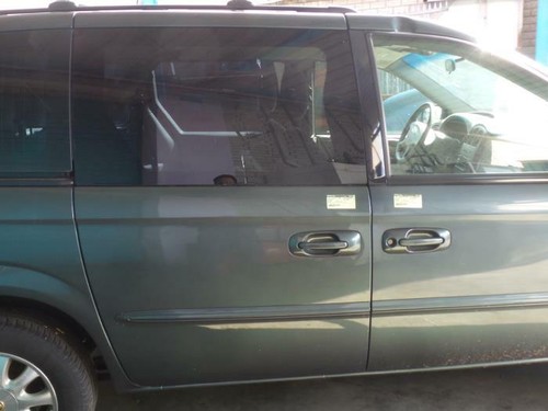 Chrysler voyager left near - left,