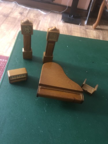 Dolls house furniture lot - dolls, 1