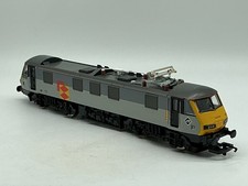 Hornby R586 Class 90 90037