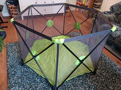 Portable playpen - portable,
