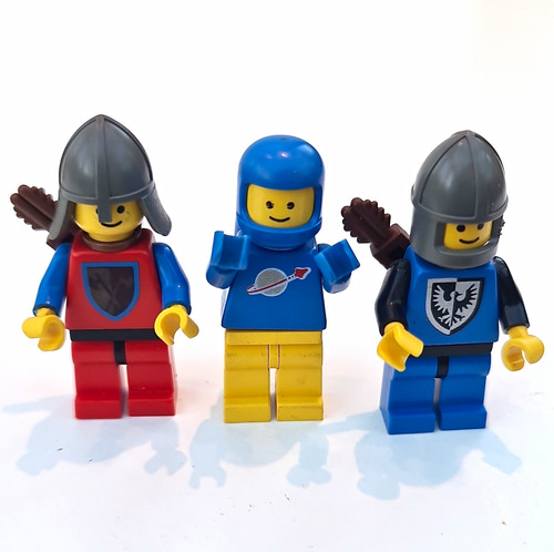 Lego minifigures lot - minifigures,