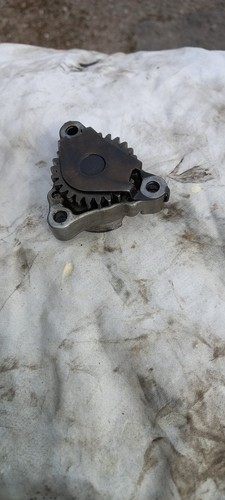 Honda cb250g5 oil pump - honda,
