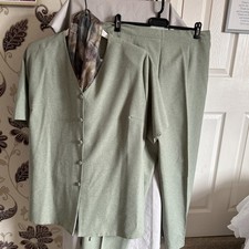 Ladies Sage Green Summer Short  Sleeve Trouser Suit Size 22.