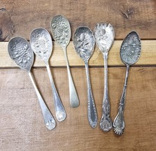 Berry Spoons Silver Plated Embossed Fruit Decoration Lot Of Six 