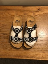 LADIES BIOPRINT SCHOLL SANDALS SIZE 4.5. NEW WITHOUT BOX.