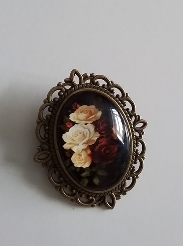 Retro victorian style - red, rose