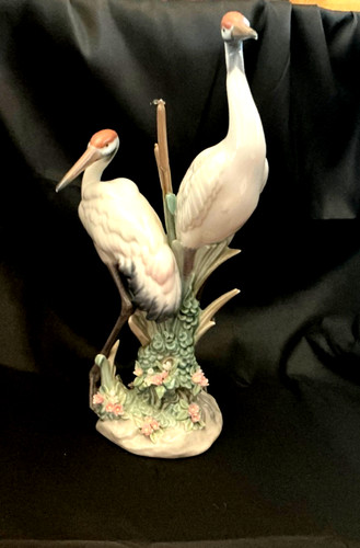 Lladro courting cranes 1611 - courting,