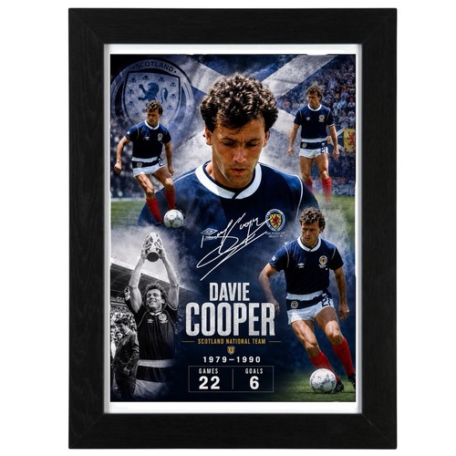 Davie cooper signed - davie, autograph