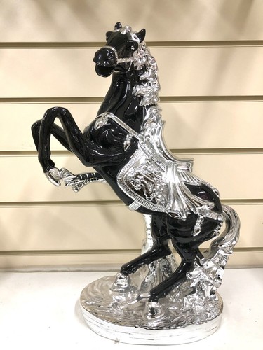 Black silver horse traveller - black,