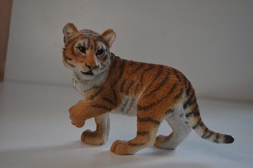 Tiger ornament used - tiger,