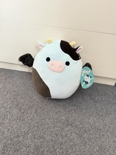 Squishmallow Cillian Cow Bat