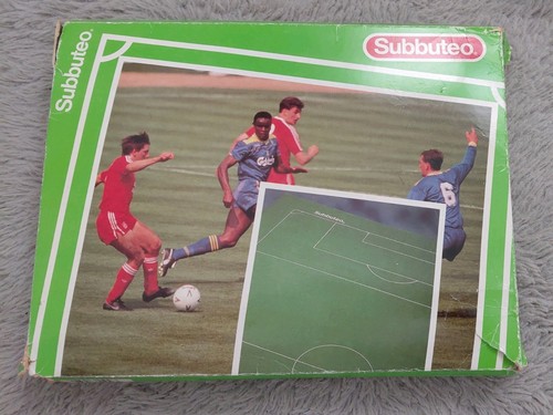 Subbuteo playing pitch 61109 - subbuteo,